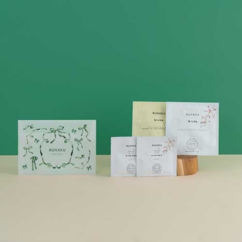 Emichan418　リンクルエッセンス 3本　ムースマスク2本　お試し付 Emichan418 リンクルエッセンス 3本 ムースマスク2本 お試し付