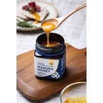 COSANA】2025 ウインターキット【マヌカハニー使い分けギフトセット