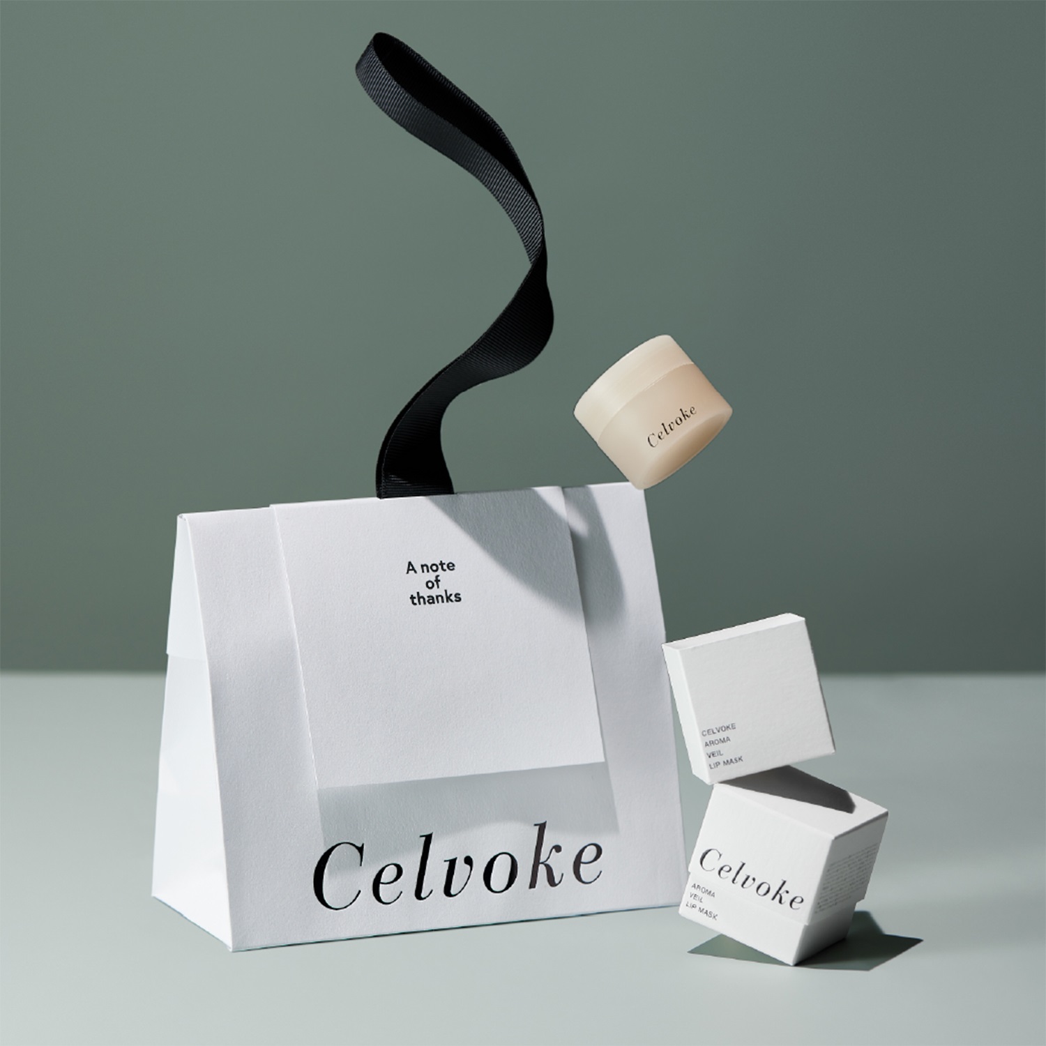 Celvoke】アロマヴェール リップマスク Tranquil Woody（トランキル